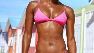 Tanaye White Sexy – Sports Illustrated Swimsuit 2022 on girlsfans.net