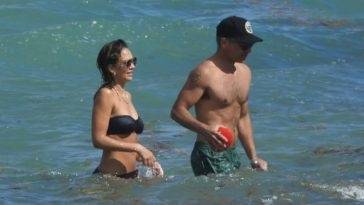 Jessica Alba Soaks Up the Sun in Miami with Her Husband Cash Warren on girlsfans.net