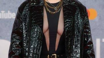 Lola Young Flaunts Her Tits at the BRIT Awards 2022 on girlsfans.net