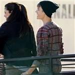 Justin Bieber Caught Fingering Selena Gomez on girlsfans.net