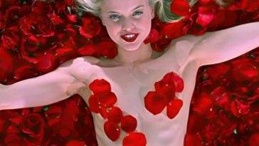 Mena Suvari Nude 13 American Beauty (14 Pics + Remastered & Enhanced Video) - Usa on girlsfans.net