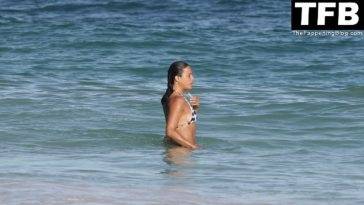 Michelle Rodriguez Spent Christmas Day on the Beach in Mexico - Mexico on girlsfans.net