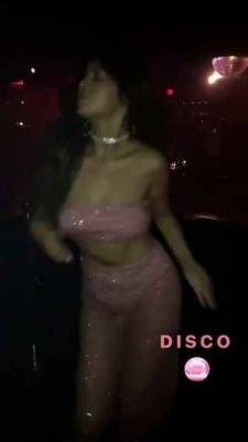 I bet Selena Gomez got fucked the night she wore this outfit on girlsfans.net