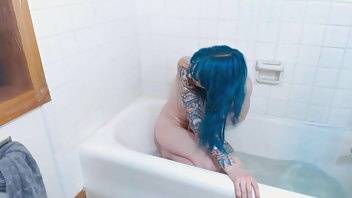 Kiwi couli dirty tgirl p--s in her bath free manyvids xxx porn video on girlsfans.net