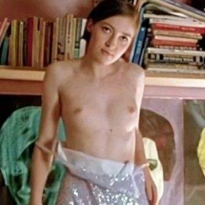 Delphine KELLY MACDONALD NUDE SCENE FROM C3A2E282ACC593TRAINSPOTTINGC3A2E282ACC29D REMASTERED AND ENHANCED on girlsfans.net