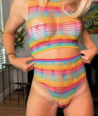 Vicky Stark Colorful Crochet Outfit Try On Onlyfans Video  on girlsfans.net