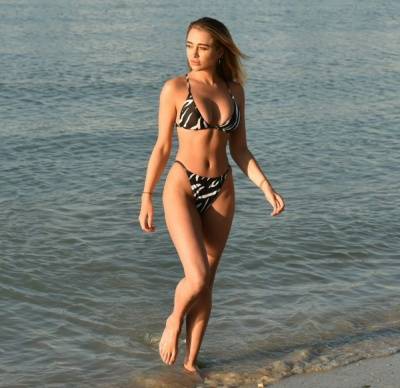 Georgia Harrison Flaunts Her Sexy Bikini Body on the Beach in Mexico - Mexico - Georgia on girlsfans.net