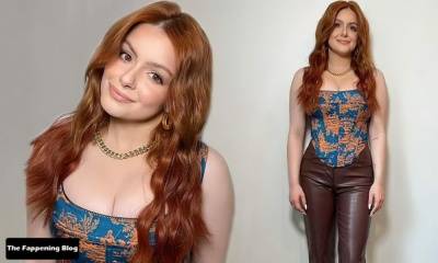 Ariel Winter Displays Her Nice Cleavage in a Sexy Shoot on girlsfans.net