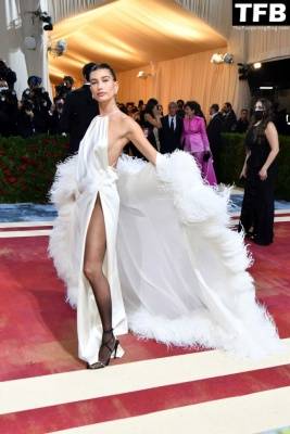 Hailey Bieber Shows Off Her Sexy Legs at The 2022 Met Gala in NYC on girlsfans.net