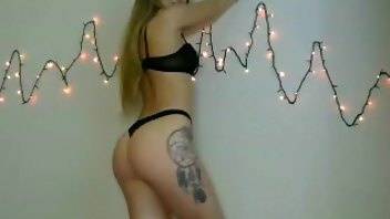 CharmingAlise MFC - round ass tatted cam girl dancing, shows ass on girlsfans.net