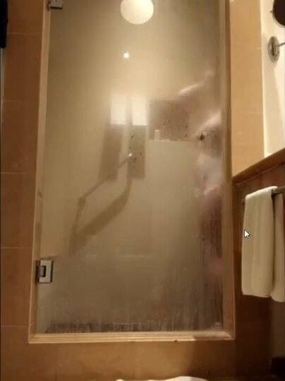 Mom Uncensored Nude Youtuber Shower on girlsfans.net